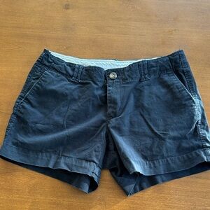 Old Navy Women's faded black  Shorts